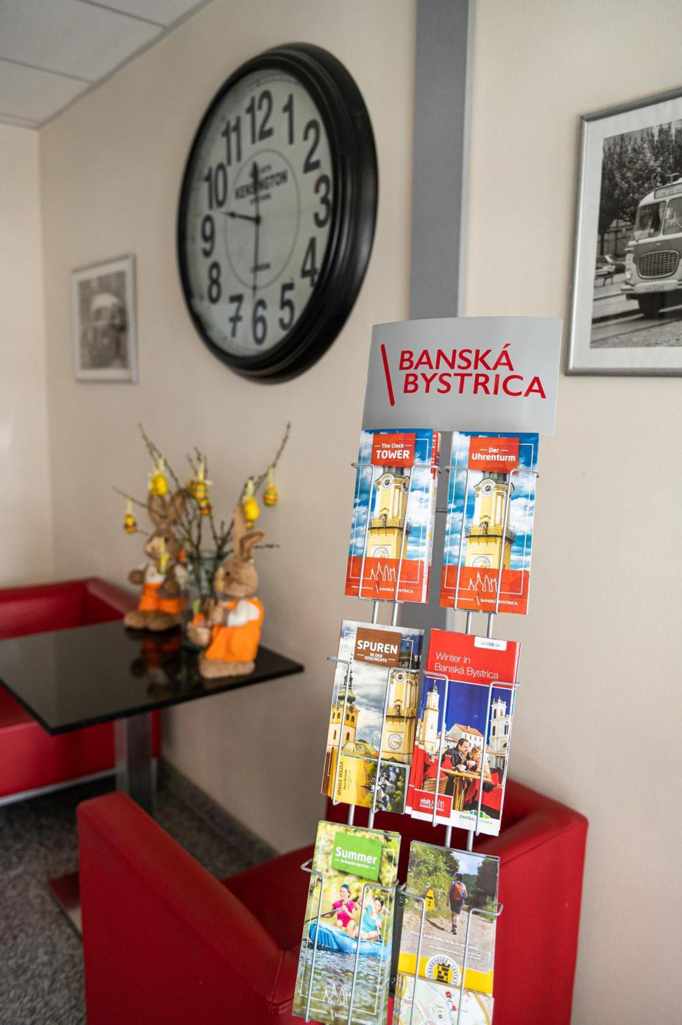City Hotel B&B, Reception 24 7, 800M Od-From R1, Free Parking Banska Bystrica Bagian luar foto